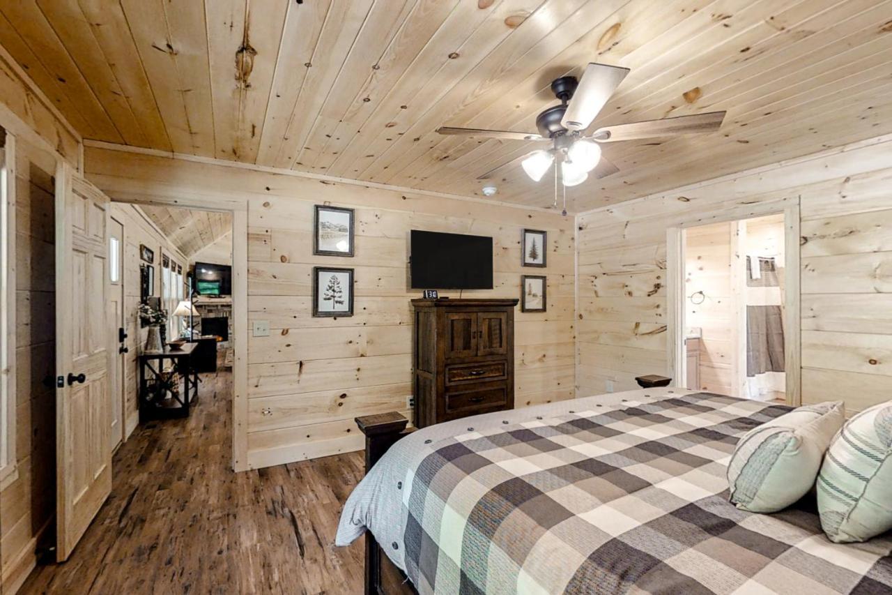 セバービル Misty Mountain Retreatヴィラ エクステリア 写真