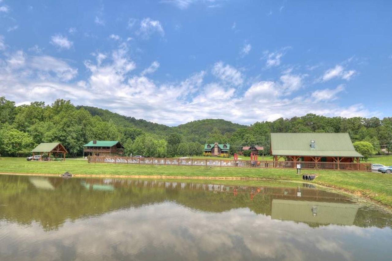 セバービル Misty Mountain Retreatヴィラ エクステリア 写真